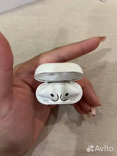 Airpods 2