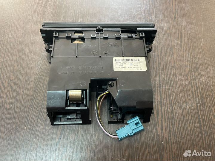 Пепельница передняя Mercedes W164