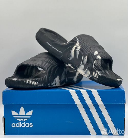 Тапки adidas adilette 22