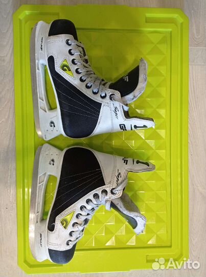 Коньки хоккейные graf