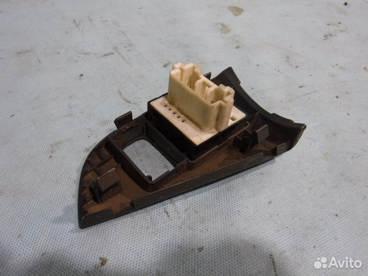 Блок управления зеркалами Lancer 10 / Лансер