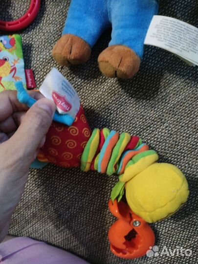 Развивающие игрушки для малыша пакетом