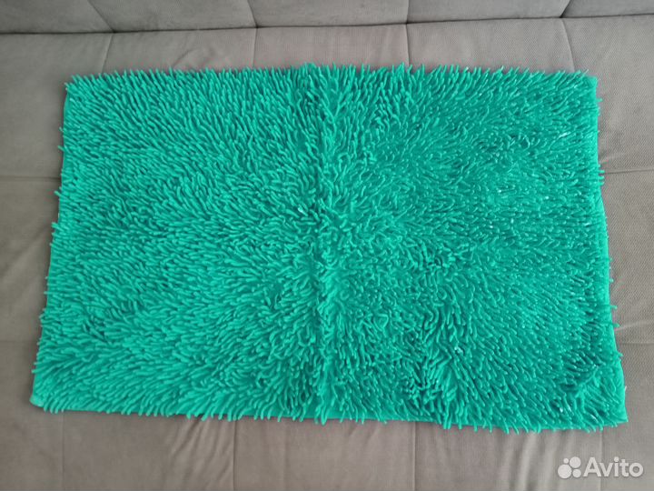 Коврик в ванную комнату