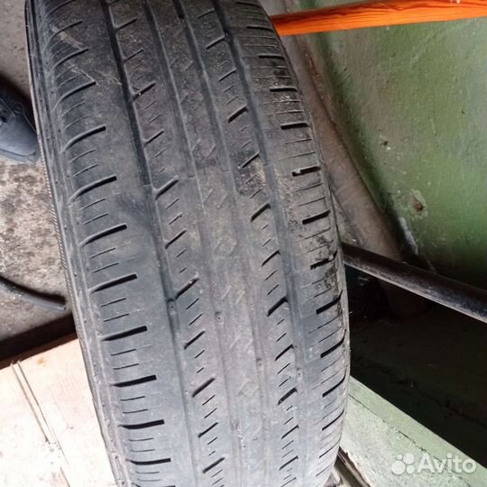 Kumho Eco Solus KL21 215/70 R16