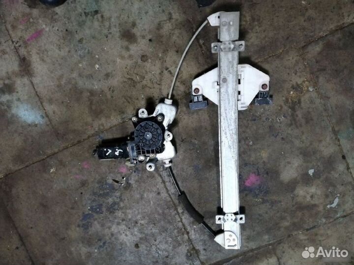 Стеклоподъемник задний левый Hyundai Sonata 4