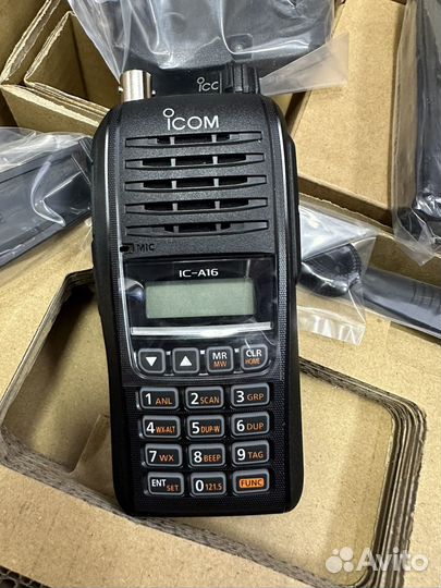 Радиостанция авиационная Icom IC-A16
