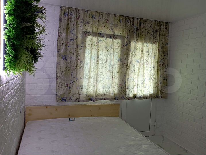 Комната 10 м² в 6-к., 1/2 эт.