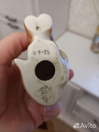 Фарфоровая фигура