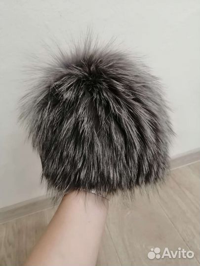 Женская меховая шапка