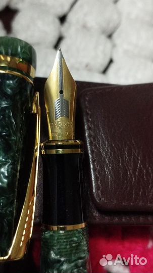 Перьевая ручка parker
