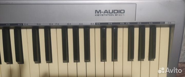 Midi клавиатура M-audio Keystation 61 es