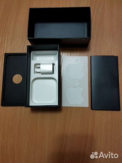 Коробка от iPhone 5 и наклейки