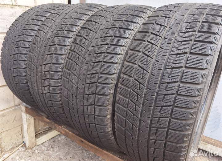 Bridgestone Blizzak Revo2 215/50 R17 99H