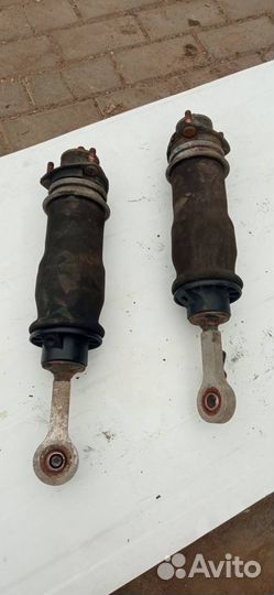 Амортизатор кабины передний Scania R 2006