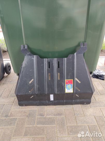 Защита двигателя Ford Explorer 2013 год