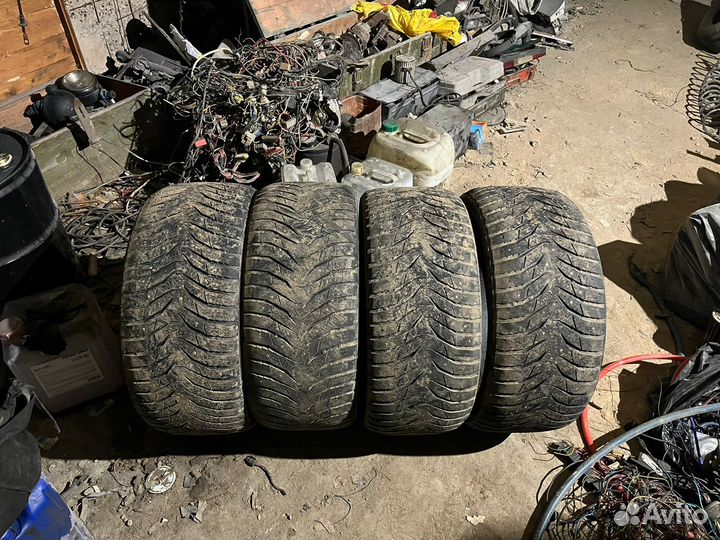 Kumho WinterCraft Ice WI31 245/40 R18