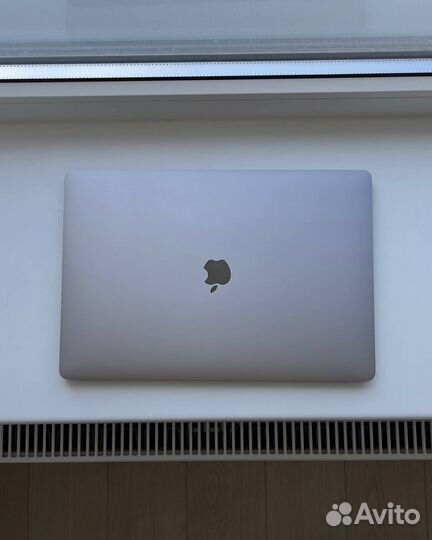 Apple Macbook Pro 16 2019 / 1 TB / i9 / 32GB