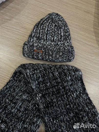 Шапки и шарфы