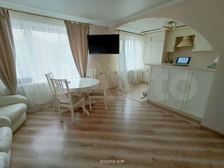 2-к. квартира, 47 м², 8/9 эт.