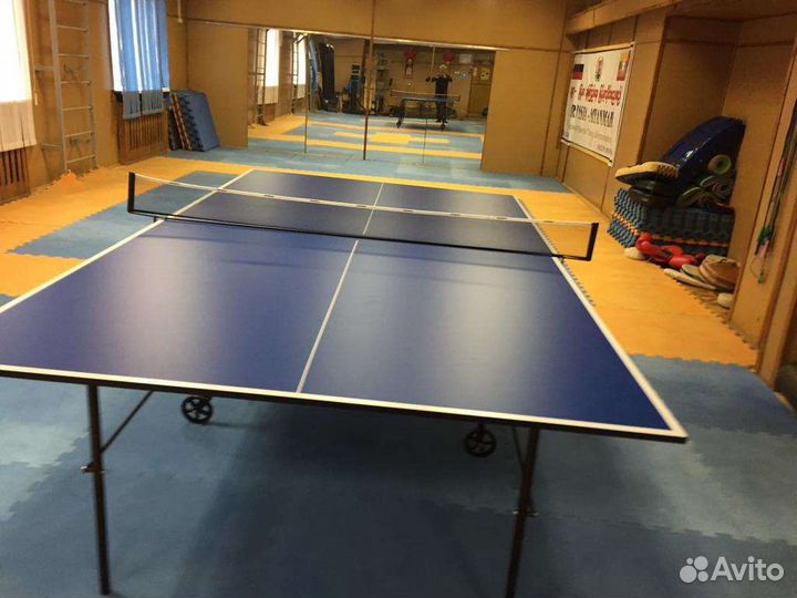 Игра в настольный теннис