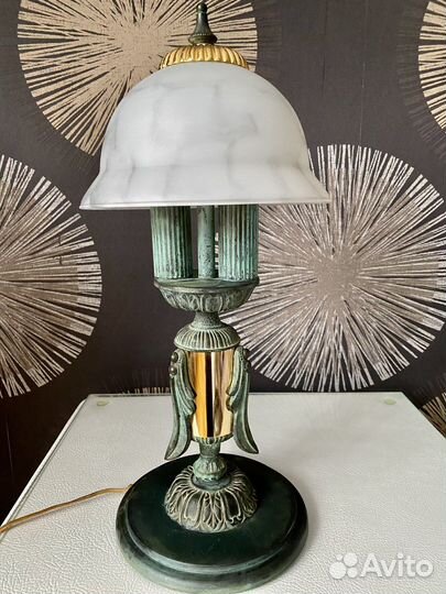 Лампа настольная