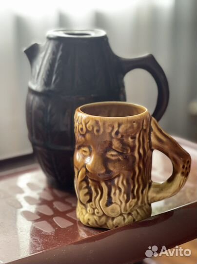 Кружка и графин глиняные