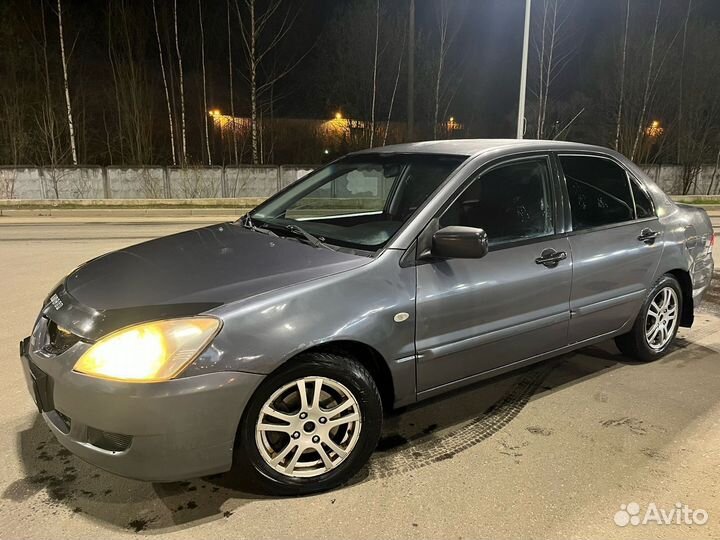Mitsubishi Lancer 1.3 МТ, 2005, 300 000 км