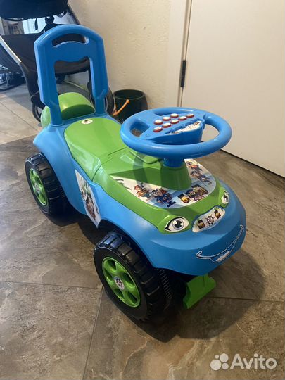 Машинка каталка толокар