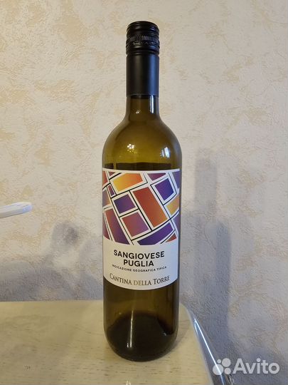 Бутылки от алкоголя разные