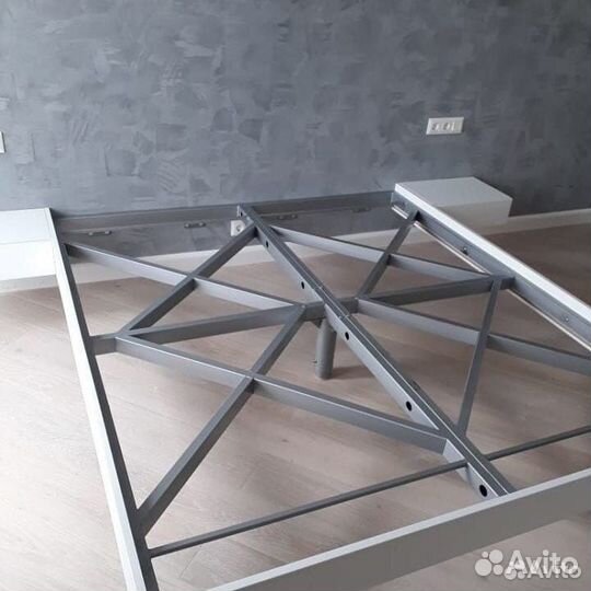 Парящая кровать