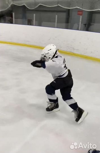 Тренер по хоккею