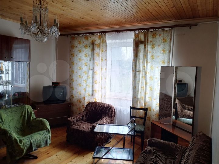 Дом 208,7 м² на участке 15 сот.