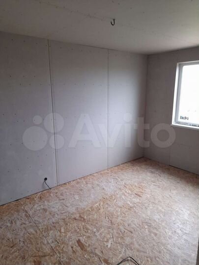 Дом 95 м² на участке 5 сот.