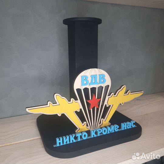 Подставка под берет