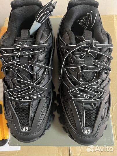 Balenciaga track 1 black