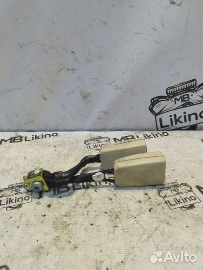 Замок ремня безопасности задний Mercedes W221 Rest