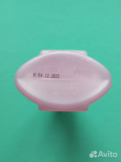 Пена для ванн с ароматом малины и черной смородины