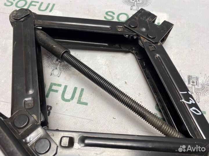 Домкрат Hyundai I30