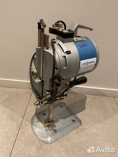 Вертикальный сабельный раскройный нож Type Special