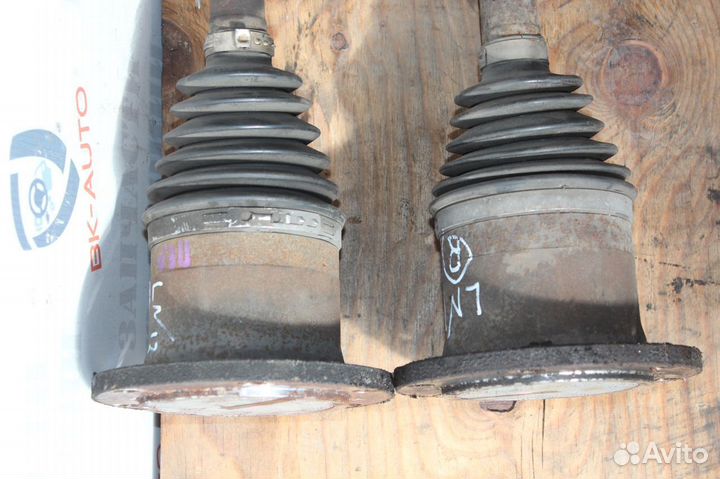 Передние привода на Lincoln Navigator 2 2005г