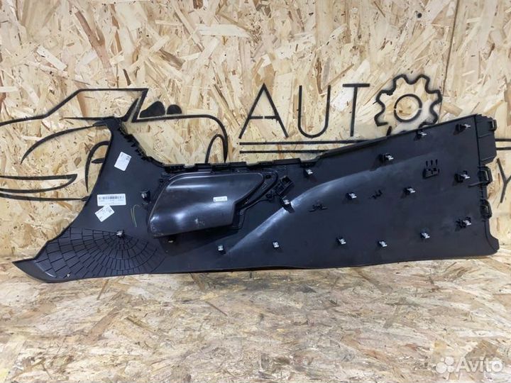 Накладка в салоне правая Jaguar F-Pace 2016