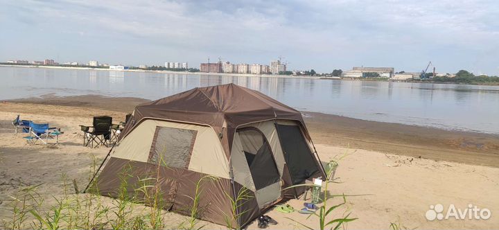 Палатка кемпинговая большая