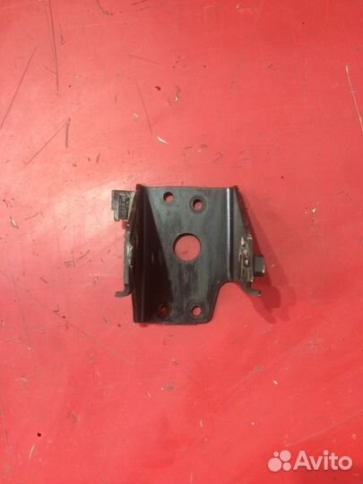 Кронштейн подушки двс задний Nissan Murano Z50