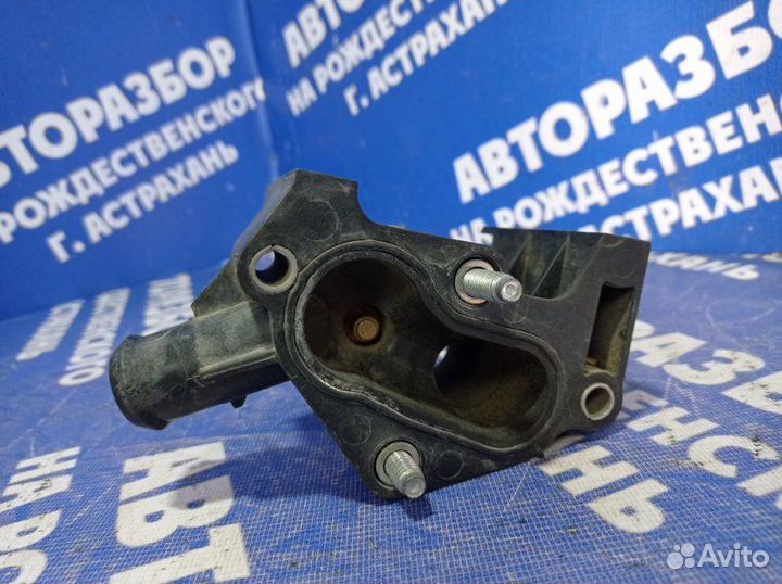 Фланец системы охлаждения Ford Focus 3 седан iqda