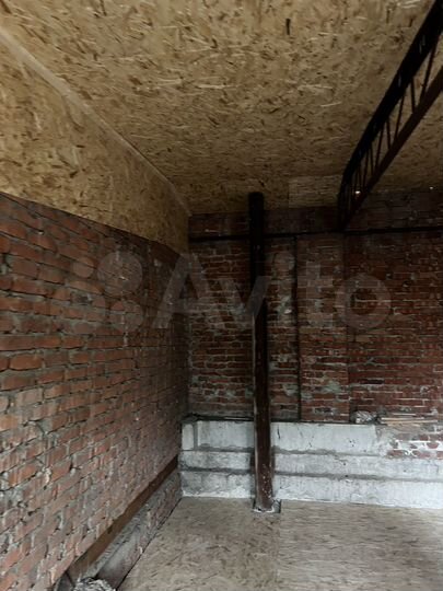 Гараж, > 30 м²