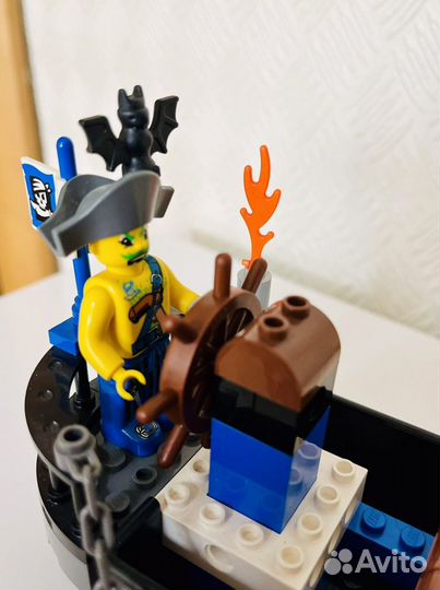 Lego 7072 Пиратская лодка капитана Крэгга/ раритет