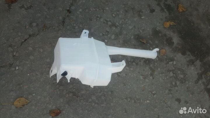 Hyundai ix35 бачок омывателя