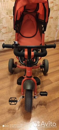 Трехколесный велосипед