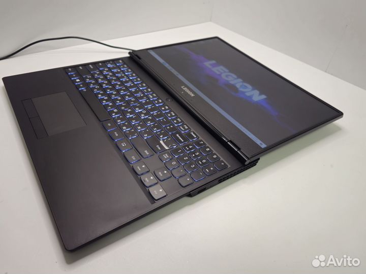 Игровой ноутбук Lenovo 15.6/i5/GTX1050/1024Gb