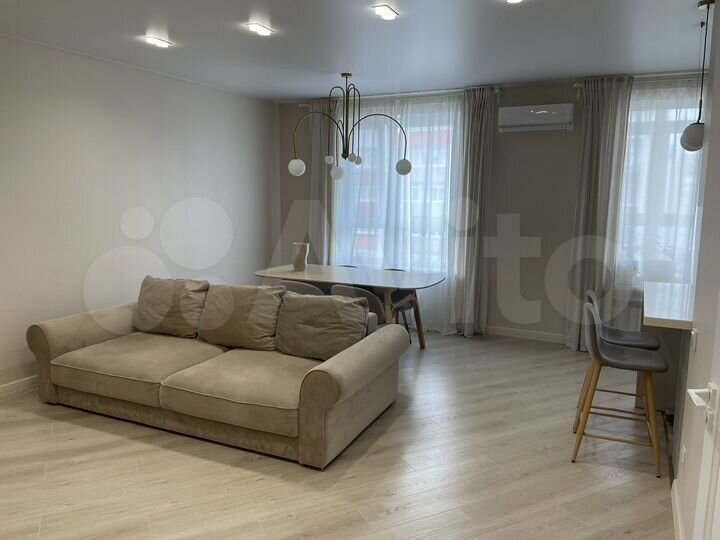 3-к. квартира, 86,3 м², 8/8 эт.